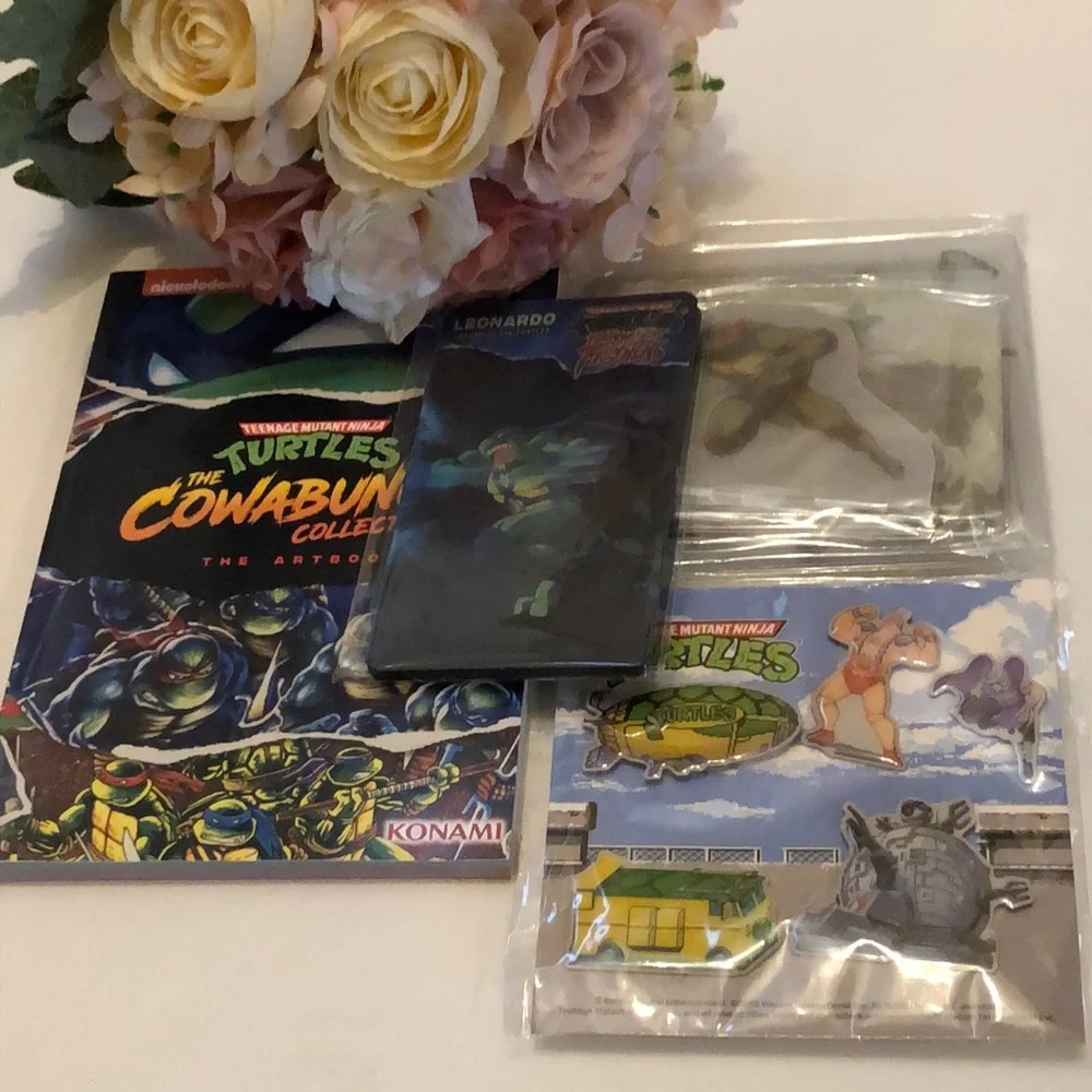 TMNT Cowabunga Collection Limited ARTBOOK ART BOOK Cards Pins and Access